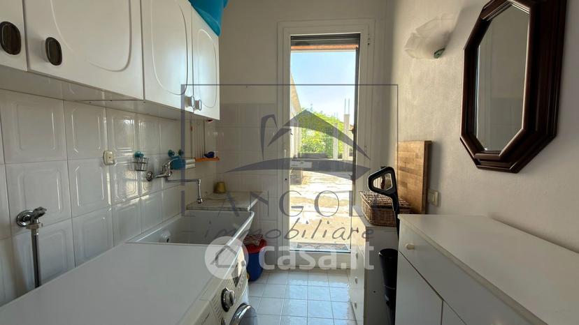 Villa in Via Mantova 5 — foto 16 di 60