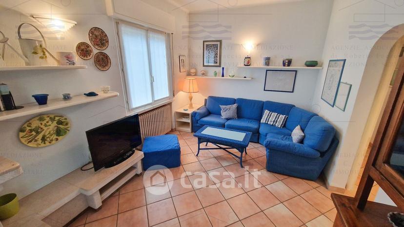Appartamento in Viale Due Giugno (angolo Con Seconda Traversa Pine 101 — foto 12 di 39