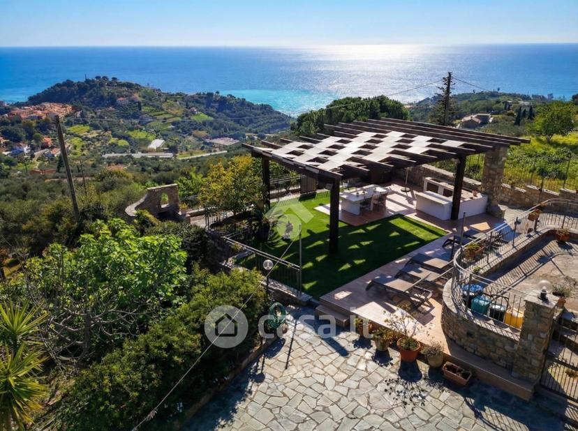 Villa in Strada Civezza 49 — foto 13 di 50