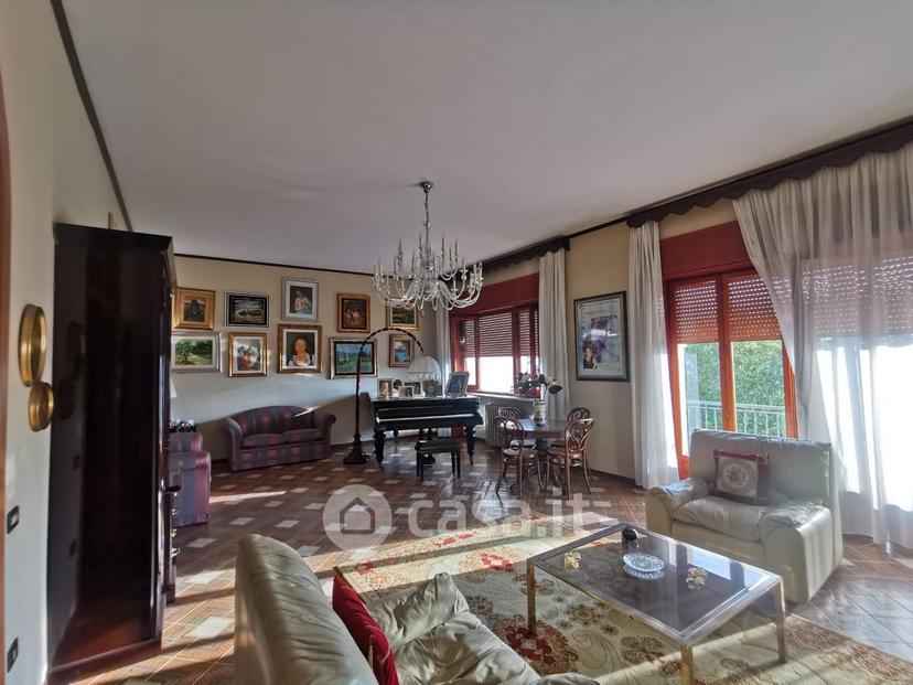 Villa in Via Ascanio Grandi 4 — foto 14 di 49