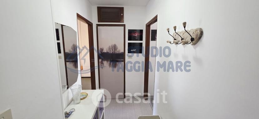 Bilocale in Via Marina — foto 6 di 13
