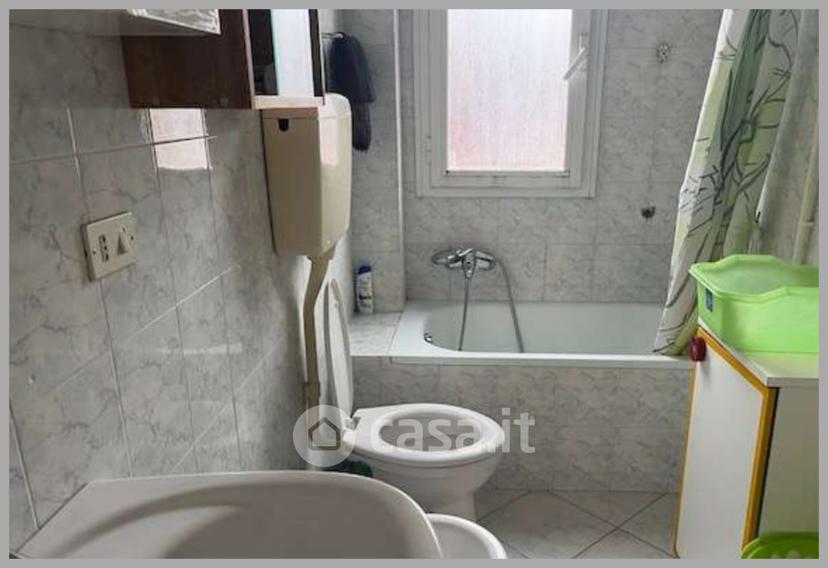 Trilocale in Via Dionisio Calvart — foto 10 di 33