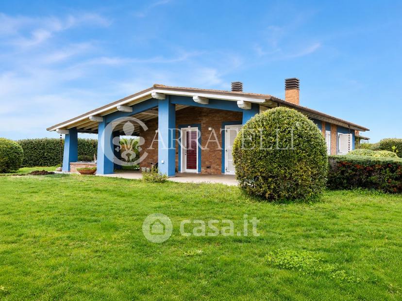 Villa in Strada del Tirreno — foto 14 di 29