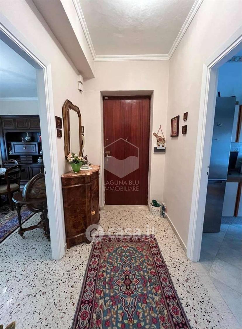 Trilocale in Via Giovanni Falcone — foto 15 di 17