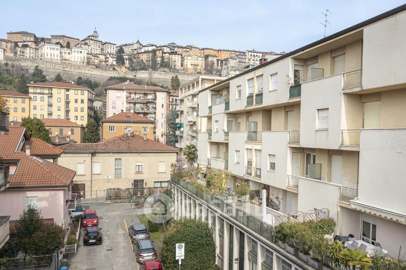 Trilocale in Via Carlo Vigliani 4 — foto 23 di 37