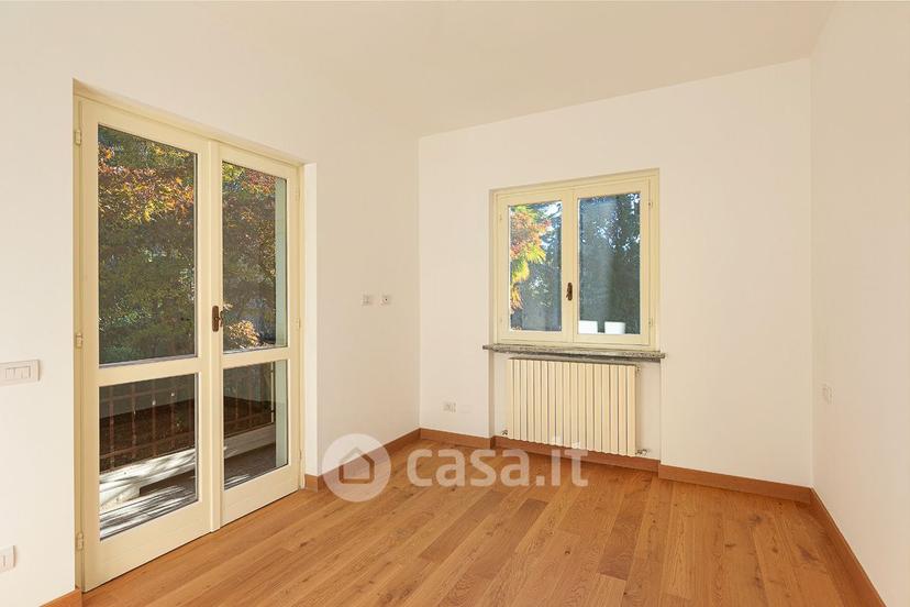 Villa in Via Angelo Cantoni 12 — foto 32 di 53