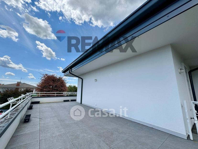 Villa in Via Guglielmo Marconi 22 — foto 8 di 28