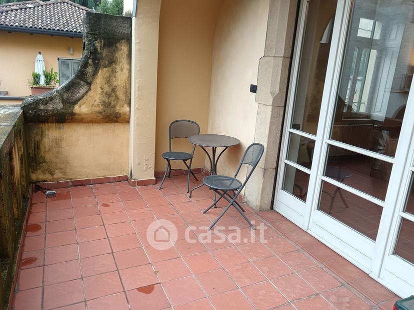 Stanza in Via San Giorgio — foto 2 di 10