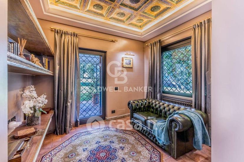 Villa in Strada Cassia Sud — foto 28 di 77