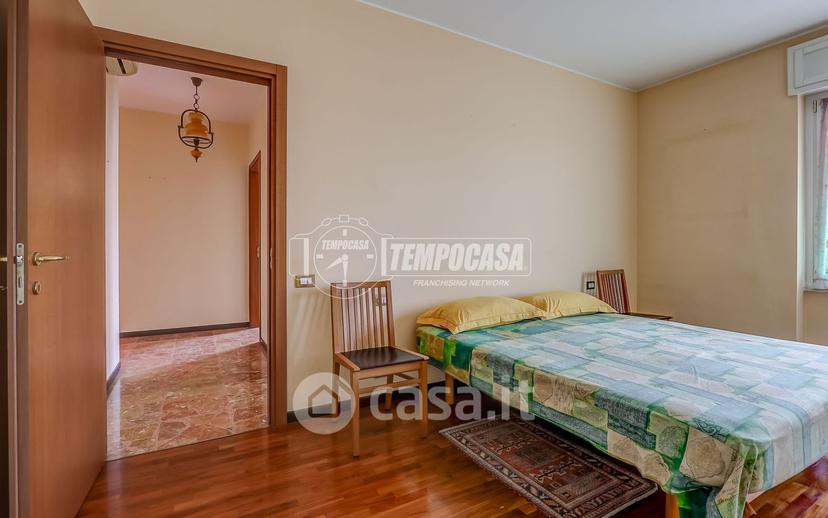 Quadrilocale in Via Gerolamo Dolci 3 — foto 29 di 37