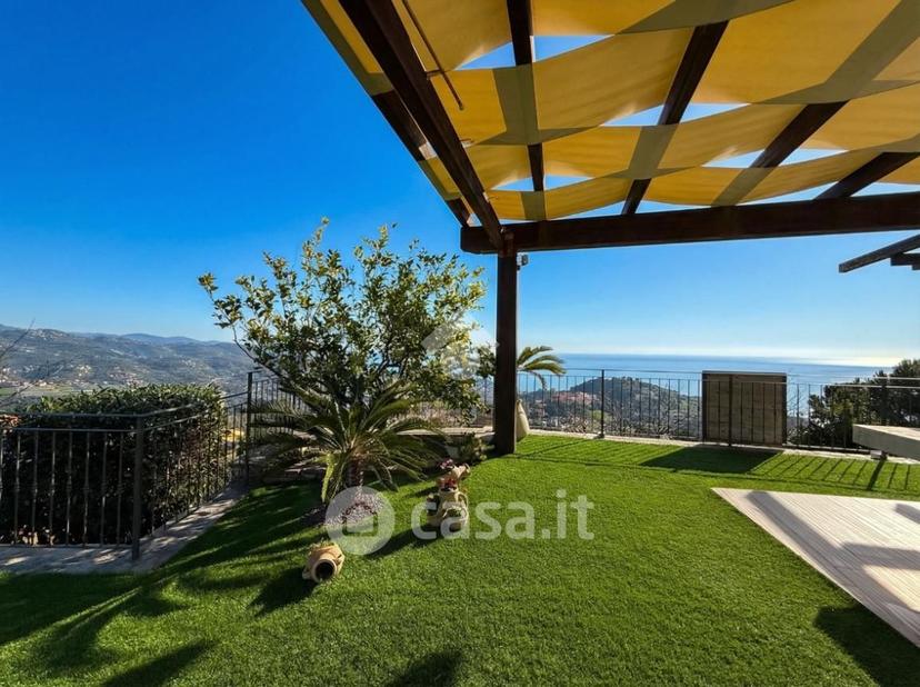 Villa in Strada Civezza 49 — foto 9 di 50