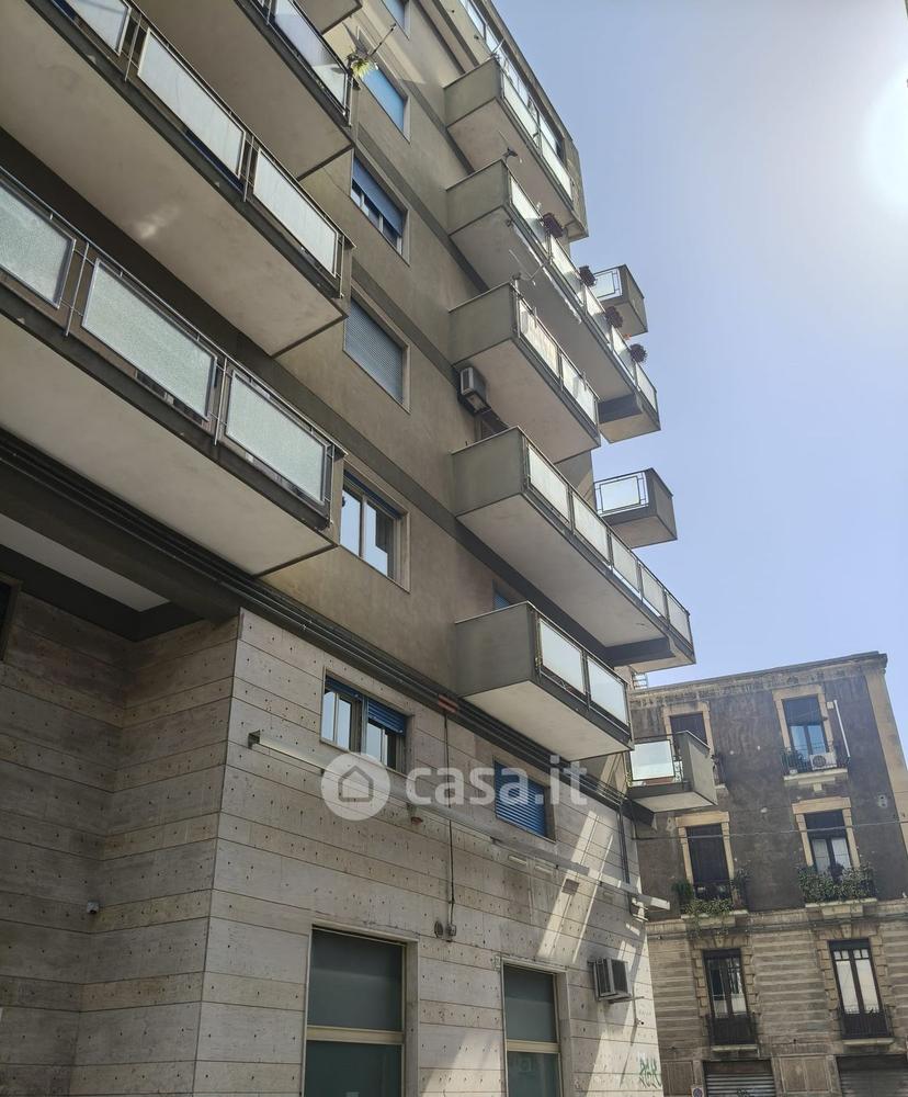 Stanza in Via Monaca Santa — foto 7 di 16