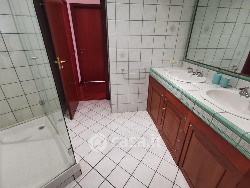 Trilocale in Via Rimini Roberto — foto 8 di 35