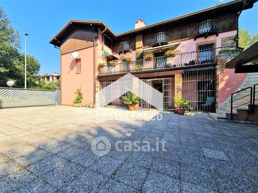 Villa in Via Papa Giovanni XXIII 1 — foto 19 di 36