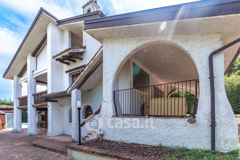 Villa in Via della Rondella 3 — foto 15 di 57