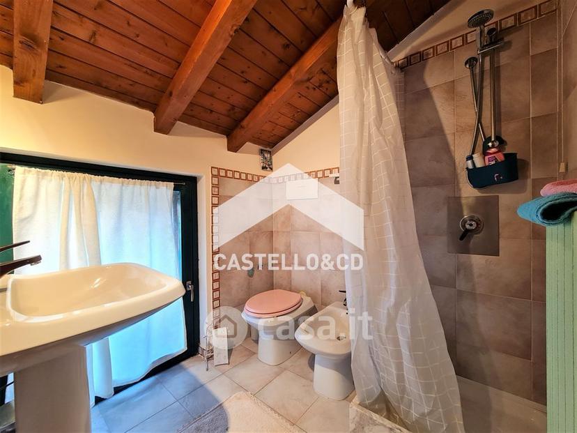 Villa in Via Papa Giovanni XXIII 1 — foto 2 di 36