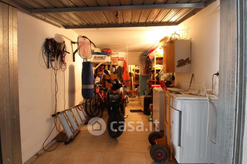 Trilocale in Via Livornese — foto 36 di 39