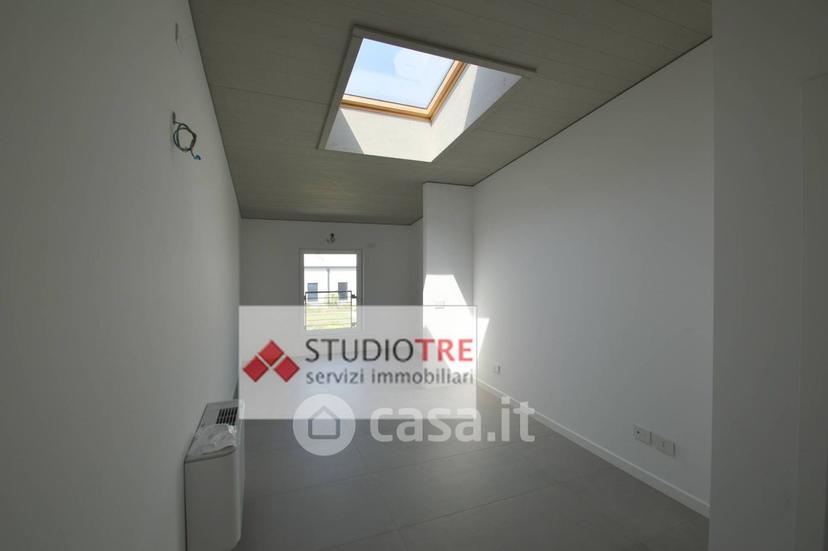 Quadrilocale in Via F .turati 1 — foto 24 di 68