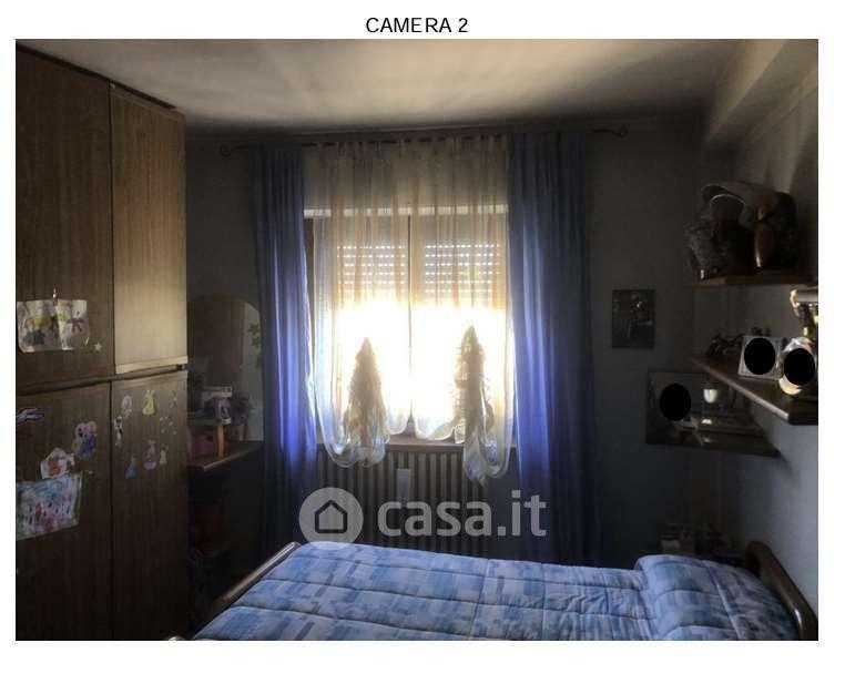 Trilocale in Via Gazzolo 14 — foto 17 di 25