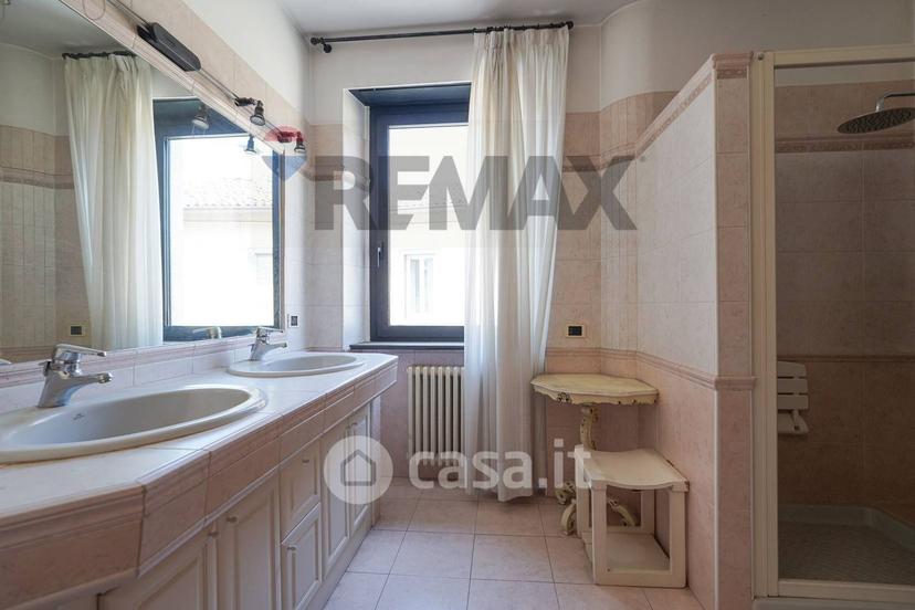 Appartamento in Via Italia 12 — foto 12 di 54