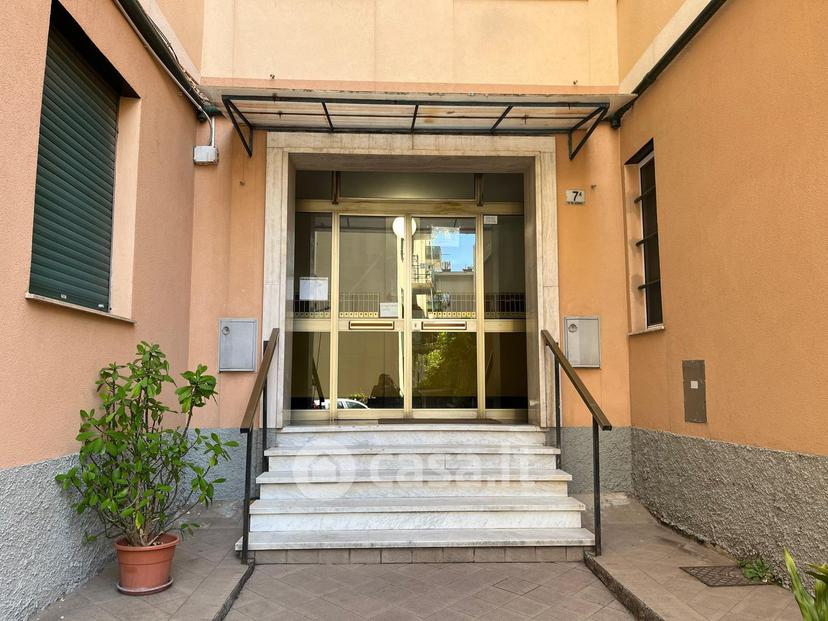 Bilocale in Via dei Sessanta 7 — foto 13 di 34