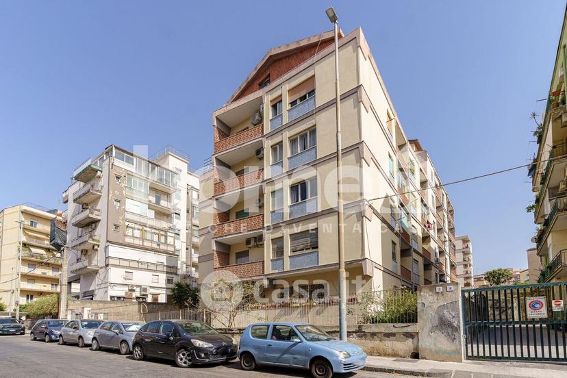 Bilocale in Via Giosuè Carducci 18 — foto 17 di 33