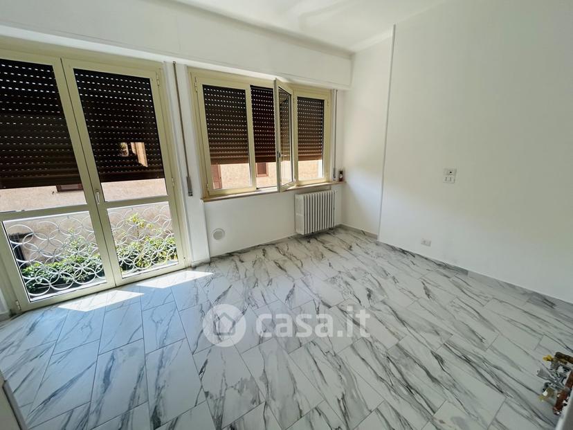 Trilocale in Via Confalonieri — foto 6 di 24