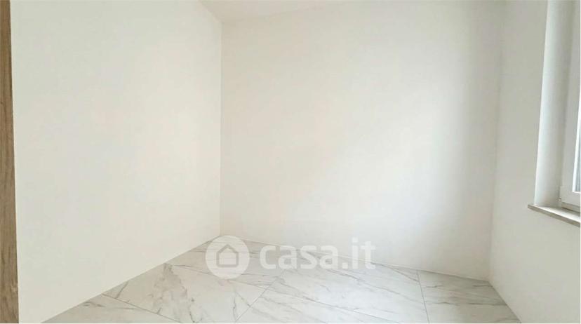 Trilocale in Via Roma — foto 2 di 36