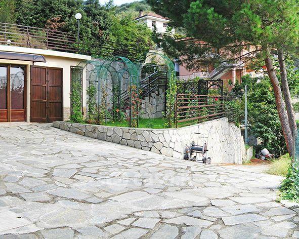 Appartamento in Via Mombello — foto 17 di 28