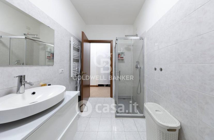 Bilocale in Via Serafino 1 — foto 10 di 13