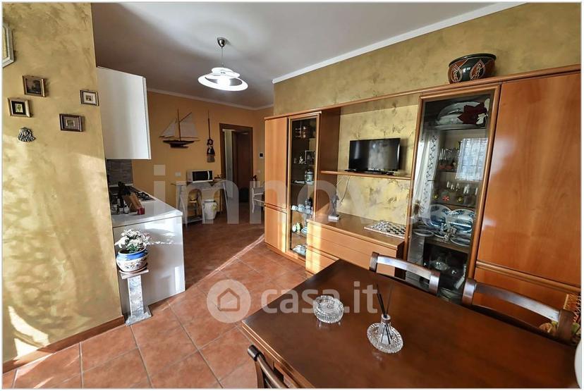 Trilocale in Viale Italia 17 — foto 5 di 24