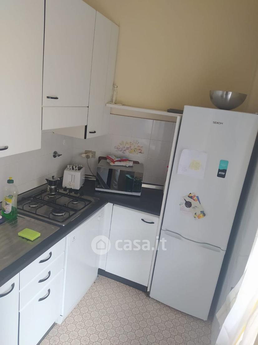 Stanza in Via Conte Luigi Tarino 15 Bis — foto 4 di 15