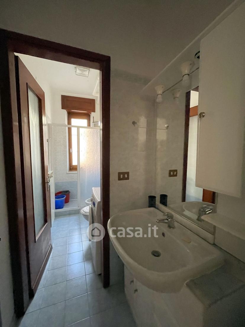 Monolocale in Via Cernaia — foto 9 di 22