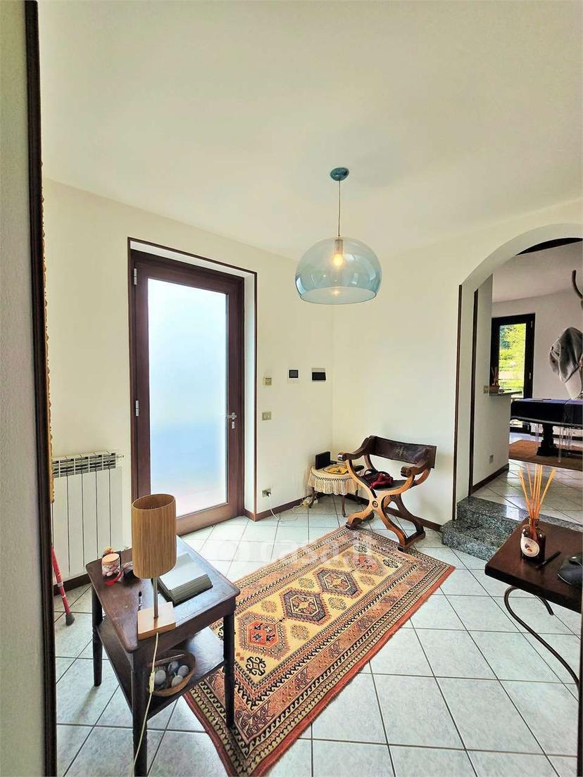 Villa in Via Monte Rosa 33 — foto 9 di 45