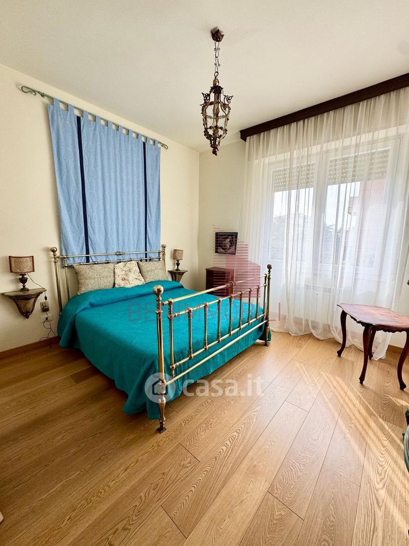 Quadrilocale in Via Rodi 58 — foto 17 di 19
