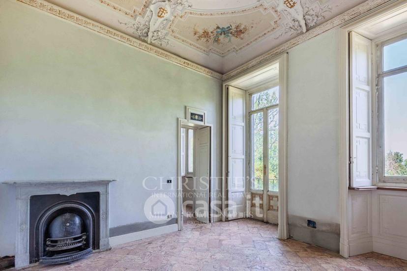 Villa in Via Giuseppe Parini 9 — foto 12 di 35