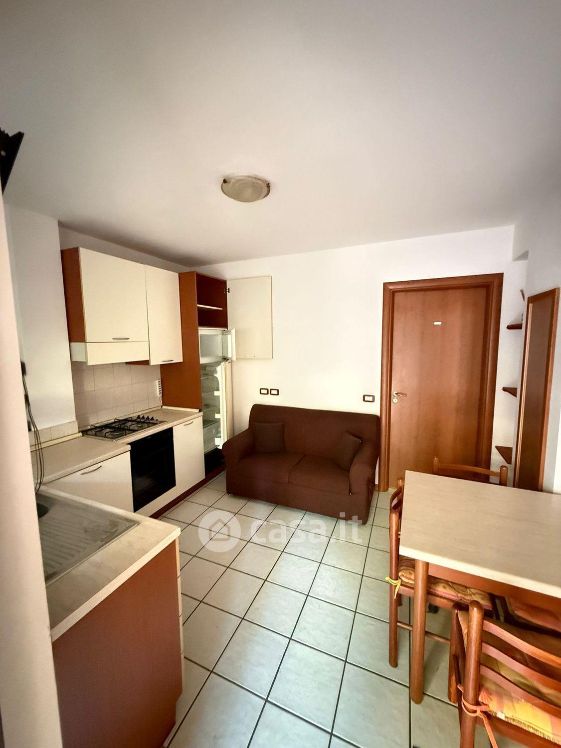 Bilocale in Via Settimio Severo 11