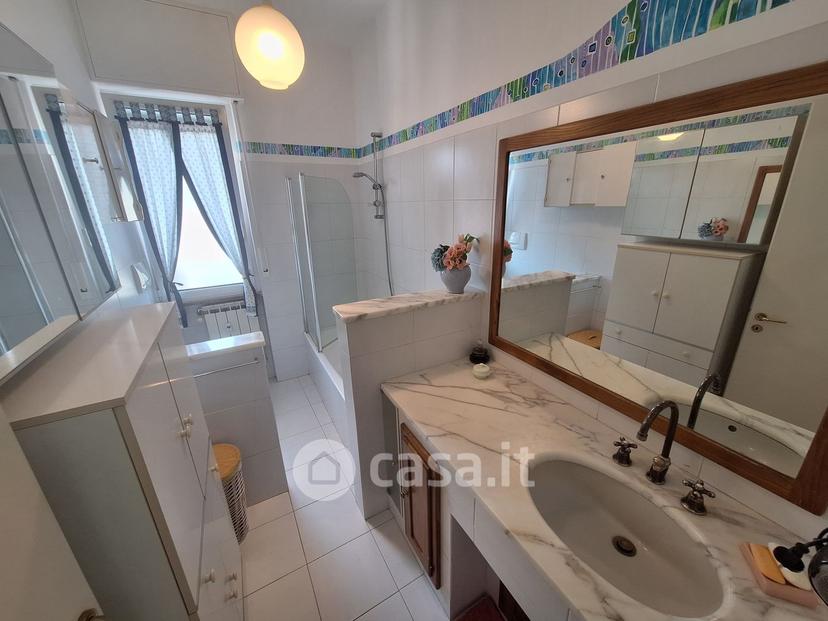 Quadrilocale in Via dei Glicini 7 — foto 6 di 20