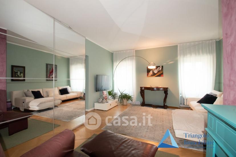 Trilocale in Via Sant'Orsola 2 — foto 2 di 29