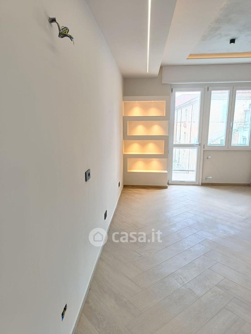 Quadrilocale in Via Facino Cane 15