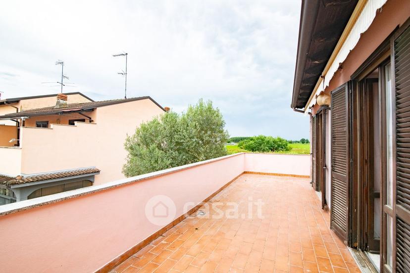Villa in Via Roma 97 — foto 41 di 47