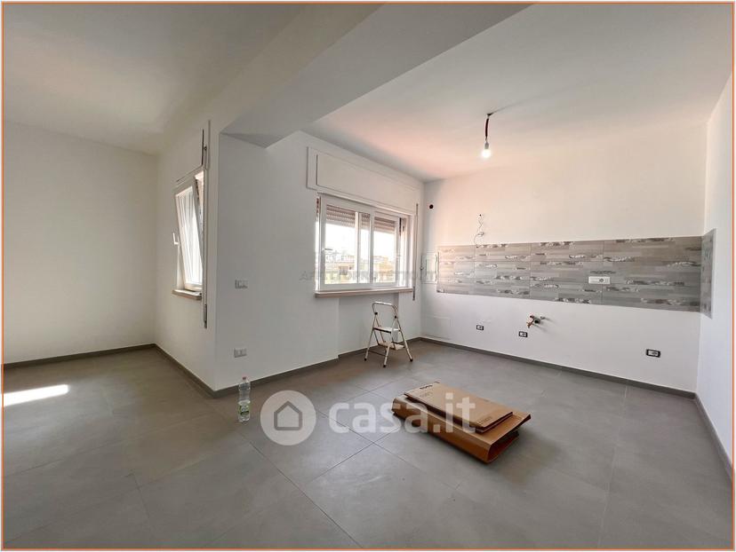 Trilocale in Via Angelo Rubino — foto 24 di 35