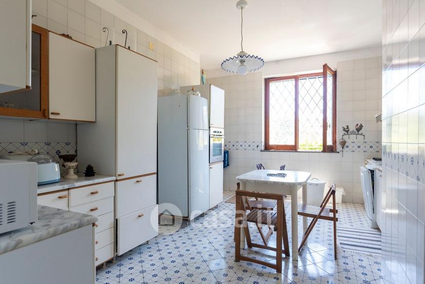 Villa in Via Rotabile Massa Turro 75 — foto 8 di 61