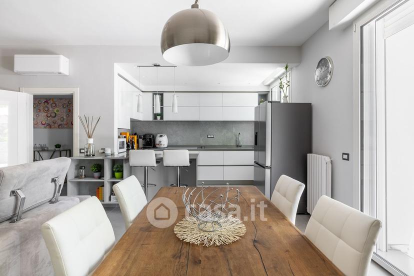 Villa in Via Benedetto Zallone 24 — foto 17 di 41