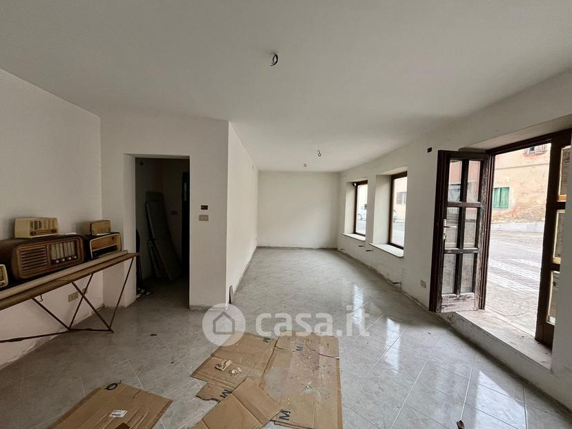 Bilocale in Via Matteotti — foto 2 di 13