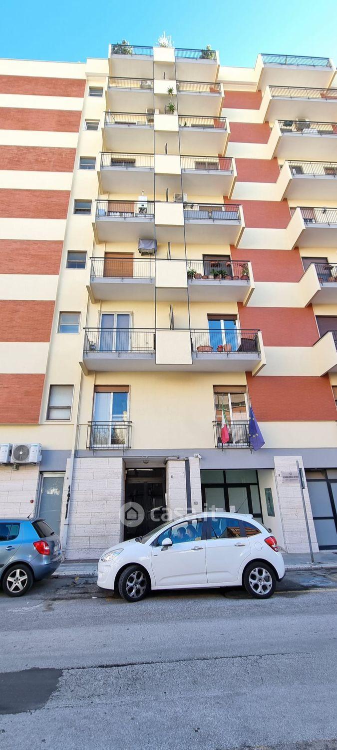 Trilocale in Via Pietro Gobetti — foto 2 di 17