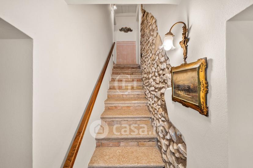 Villa in Via Chiesa — foto 15 di 29