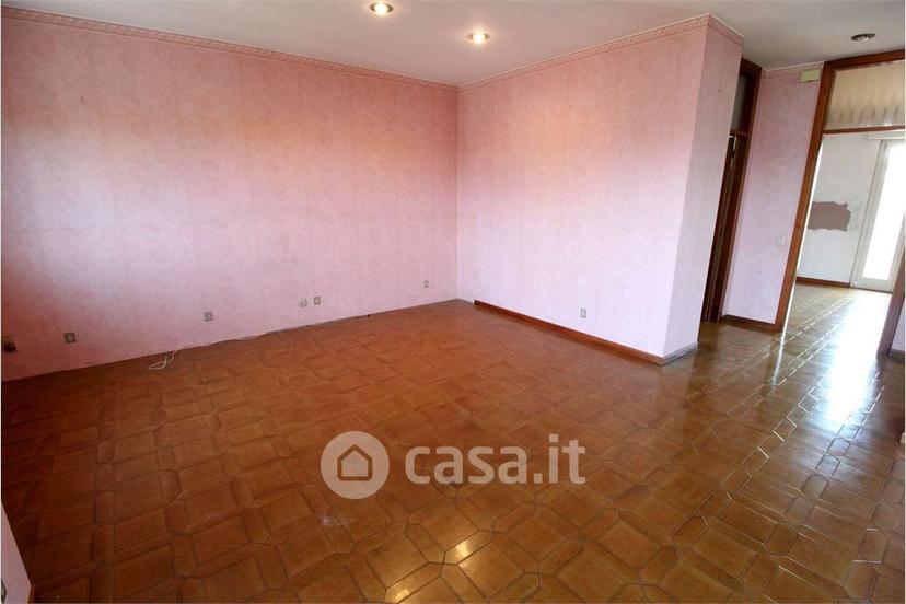 Quadrilocale in Via Fara 31 — foto 12 di 39