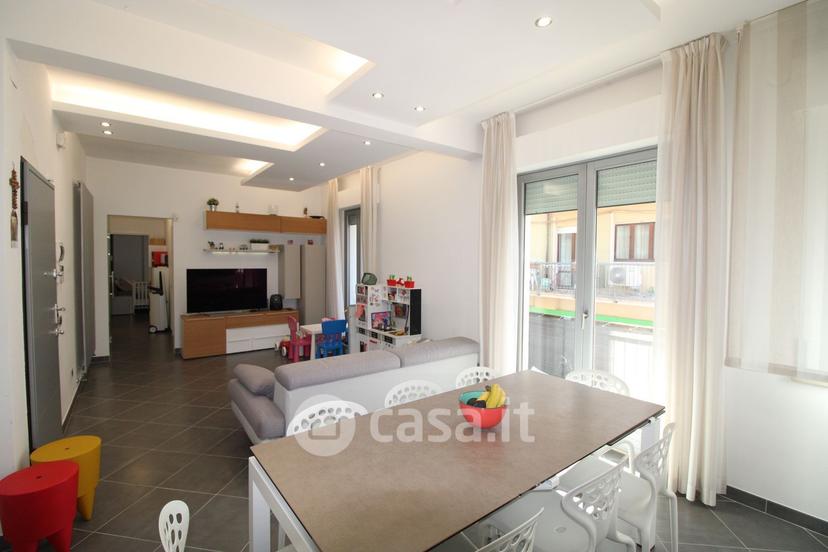 Trilocale in Via della Vela 44 — foto 2 di 31