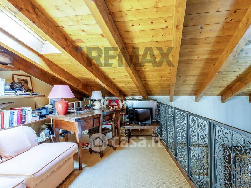 Villa in Via delle Monache — foto 6 di 42